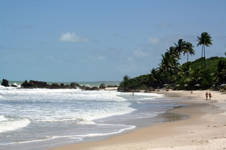 Praia de Tambaba, Conde, Paraíba - Uma das praias naturistas mais famosas do Brasil. Foto: pousadatambabanaturista.com.br.