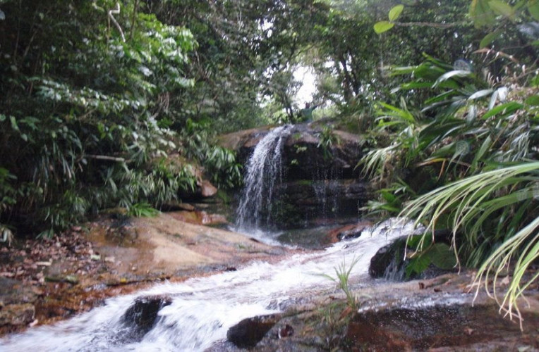 Cachoeira da Praia Brava, Trindade, Paraty, RJ, Brasil