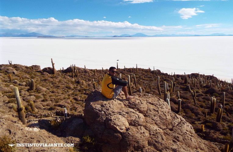 trilha isla incahuasi salar de uyuni bolivia
