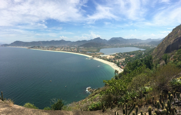 Mirante dos Cactos - o quarto mirante do morro das Andorinhas - não perca as contas! rsrsrs. Foto: Gabriela Gismonti / exploreniteroi.com.br.