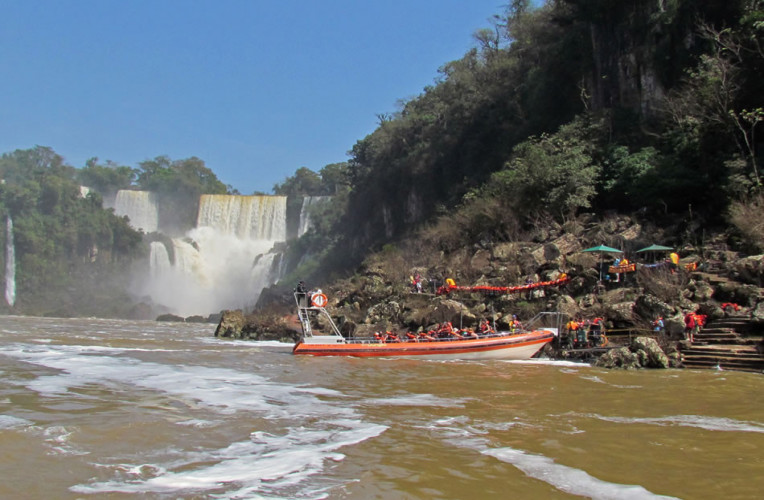 passeio de barco cataratas de iguazu