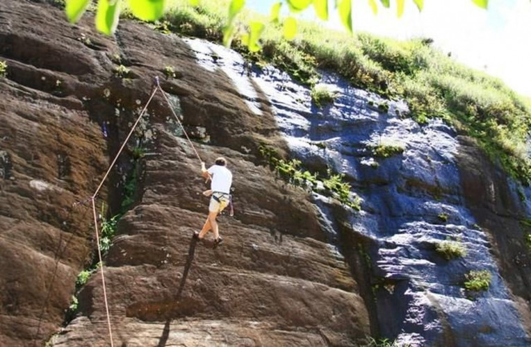 Pedra da Poeira - Minas Gerais