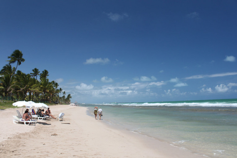 Praia de Maracaípe, Ipojuca, PE - Melhores praias para surfar no Brasil