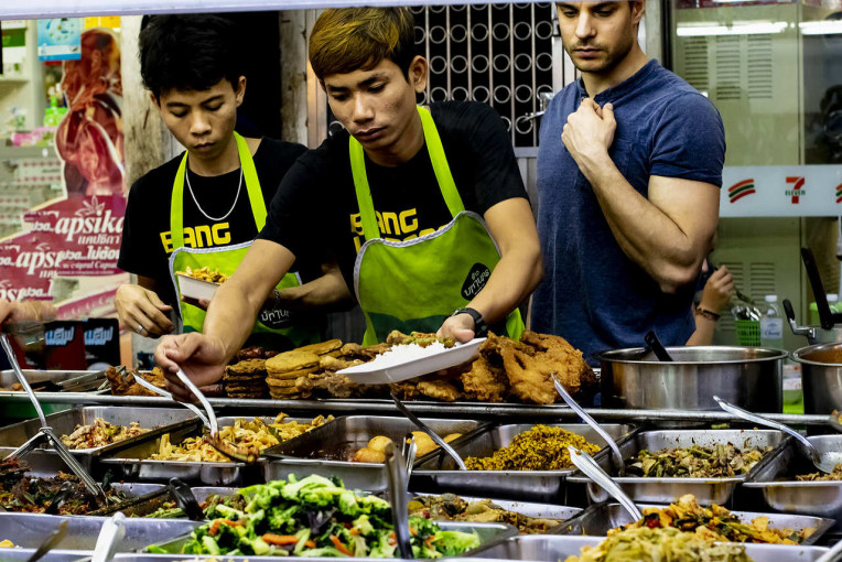 Dicas como viajar barato na Tailandia - Alimentação
