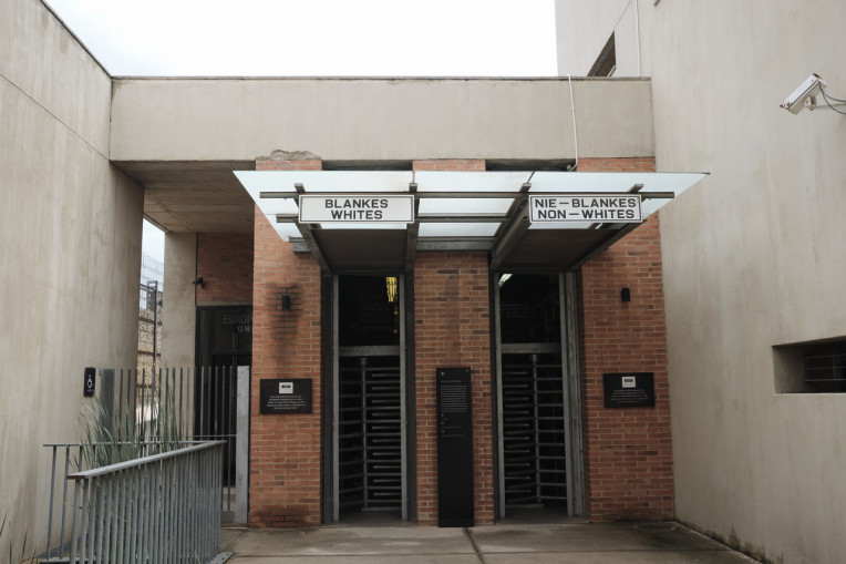 África do Sul - Portas Museu do Apartheid em Joanesburgo