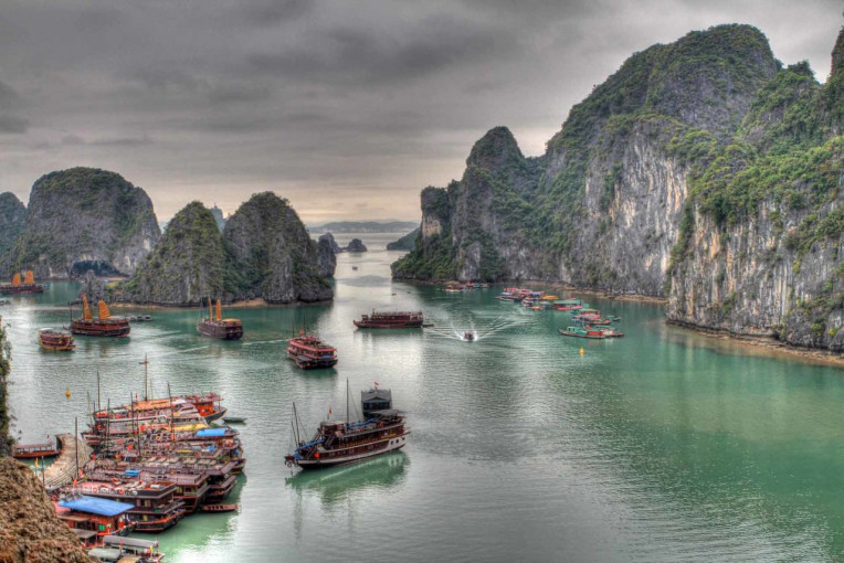 Vista de Ha Long Bay - Vietnam