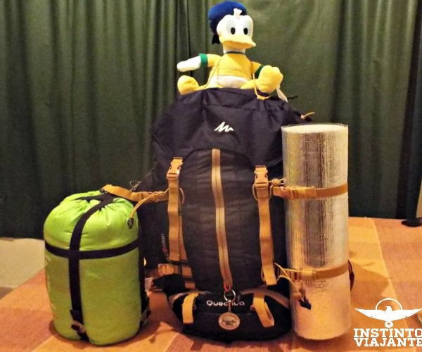 Doações feitas, mochila leve.