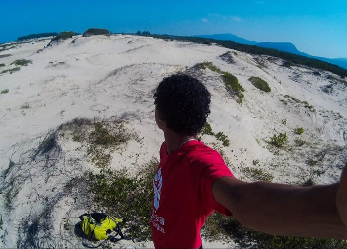 Dunas do Araçá, uma das duas únicas dunas ainda intocadas do Estado de São Paulo, em Ilha Comprida